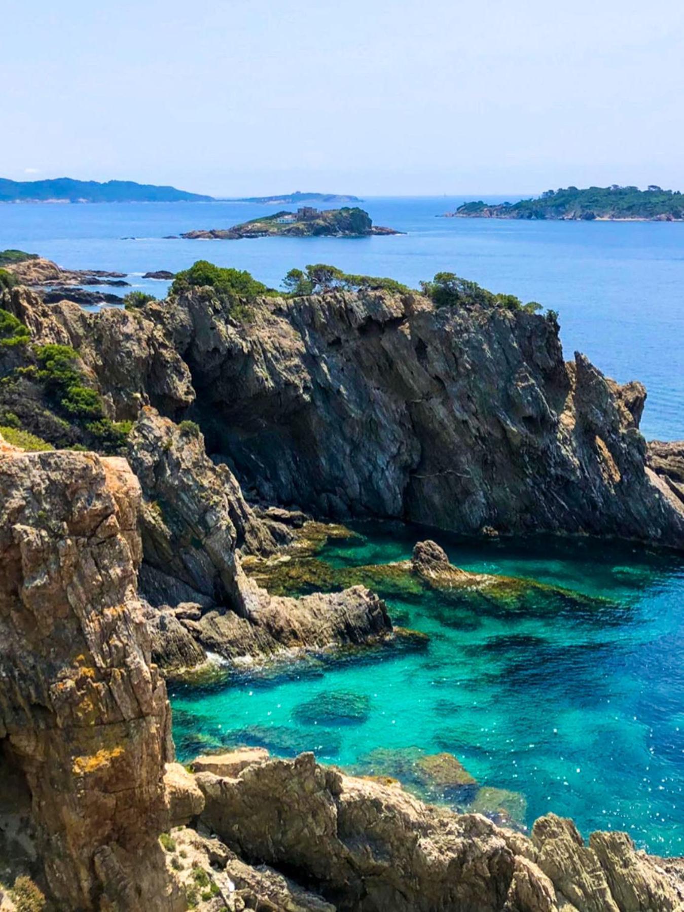 T2 Avec Terrasse & Parking A 5 Min Du Centre, 10 Min Des Plages Hyères Екстериор снимка